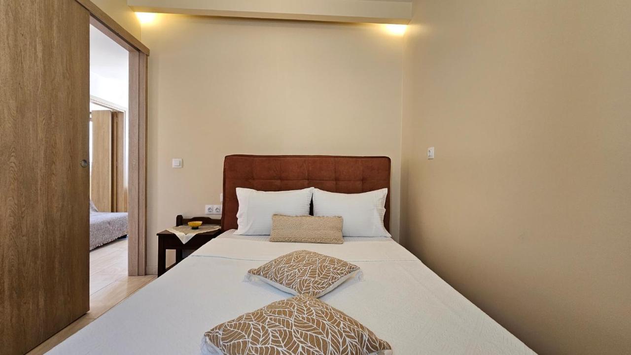 Holiday home Geo 1 & 2 Tripiti
