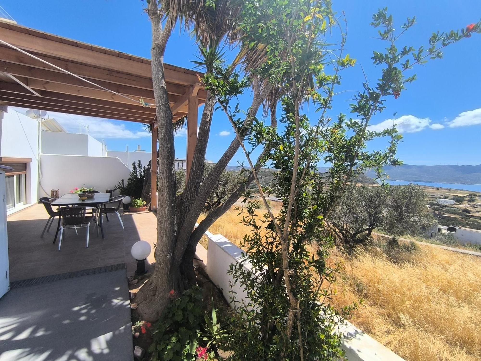 Holiday home Geo 1 & 2 Tripiti